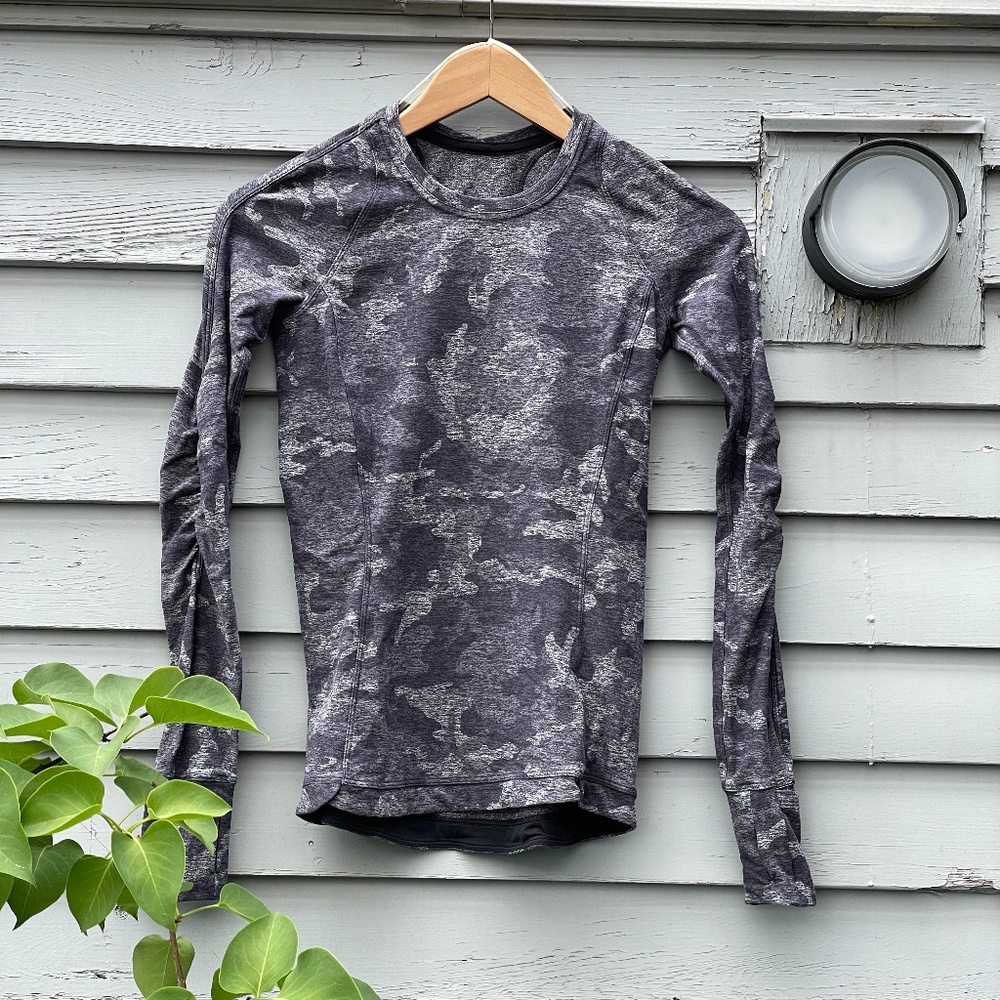 LULULEMON Workout Shirt Camouflage